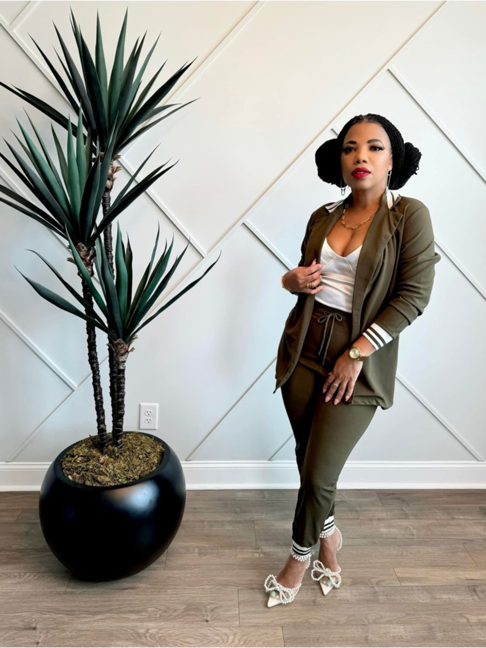Women’s Olive Green Two-Piece Jogger Blazer Set